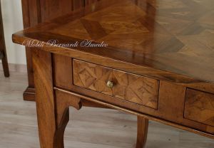 Classic style solid wood desk with inlaid top and 3 drawers